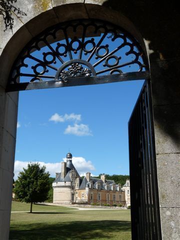 <p>Le château de Toufou ouvre ses grilles.</p>