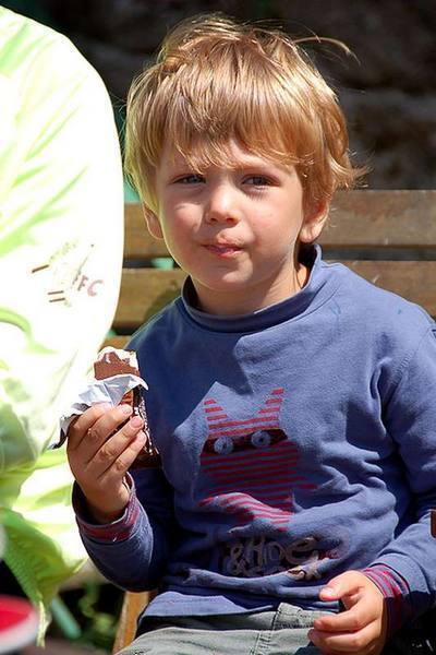 <p>Pas mal les sorties avec Papy et Mamie.</p>