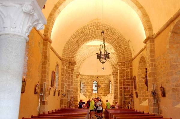 <p>Un intérieur chaud.</p>