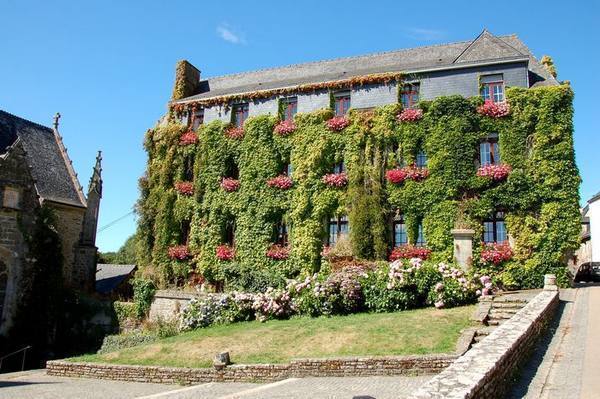 <p>Une cité de caractère qui vaut la visite.</p>