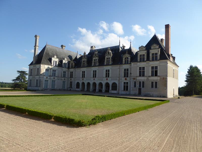 <p>Beauregard 12,50 € et 3 € pour visiter le parc sur nos randonneuses : la culture n'est pas abordable à tous ... on est resté dehors</p>Photo Luc R.
